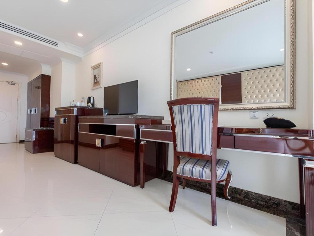 Hotel Lk Celestite Pattaya Exterior foto
