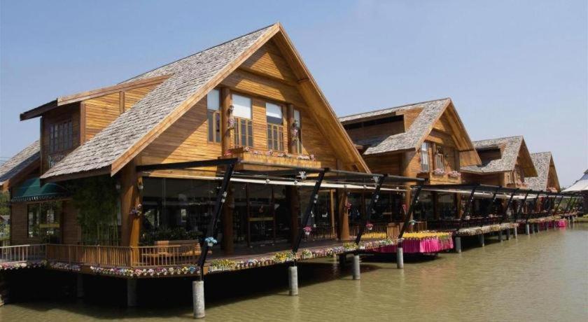 Hotel Lk Celestite Pattaya Exterior foto