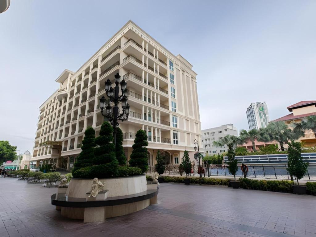 Hotel Lk Celestite Pattaya Exterior foto