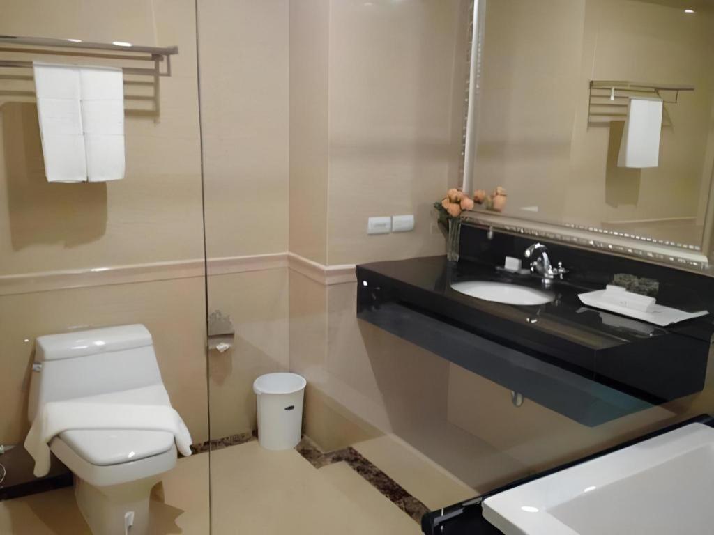 Hotel Lk Celestite Pattaya Exterior foto